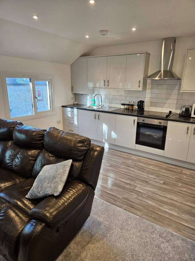 Quiet Hideout Apartment Southend-on-Sea Bagian luar foto