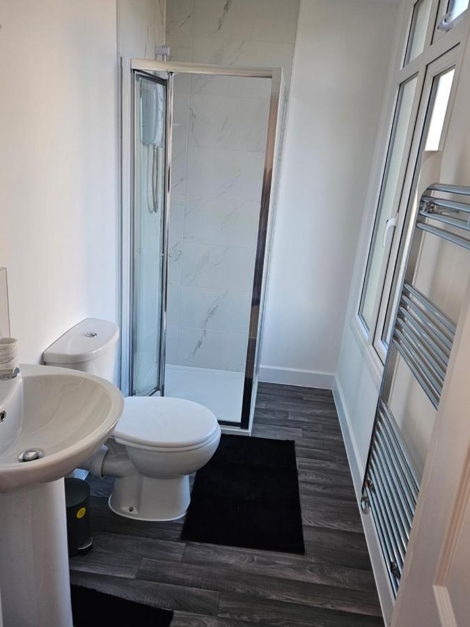 Quiet Hideout Apartment Southend-on-Sea Bagian luar foto
