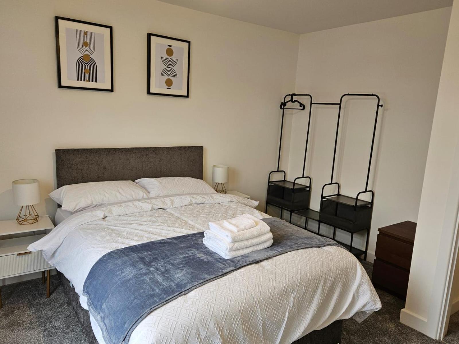Quiet Hideout Apartment Southend-on-Sea Bagian luar foto