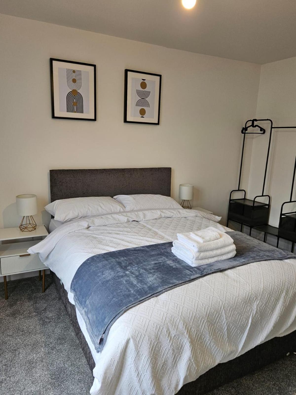 Quiet Hideout Apartment Southend-on-Sea Bagian luar foto