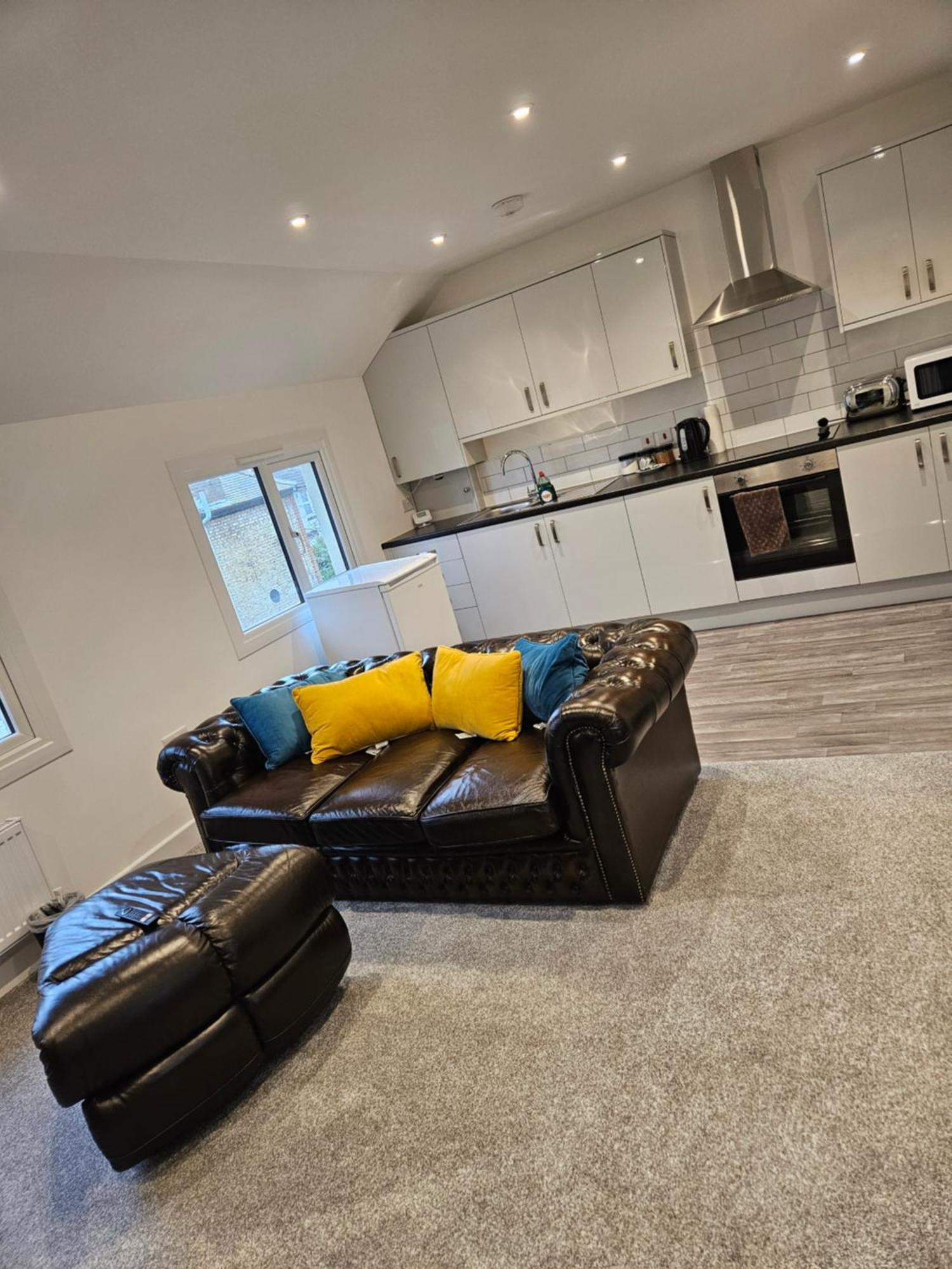 Quiet Hideout Apartment Southend-on-Sea Bagian luar foto