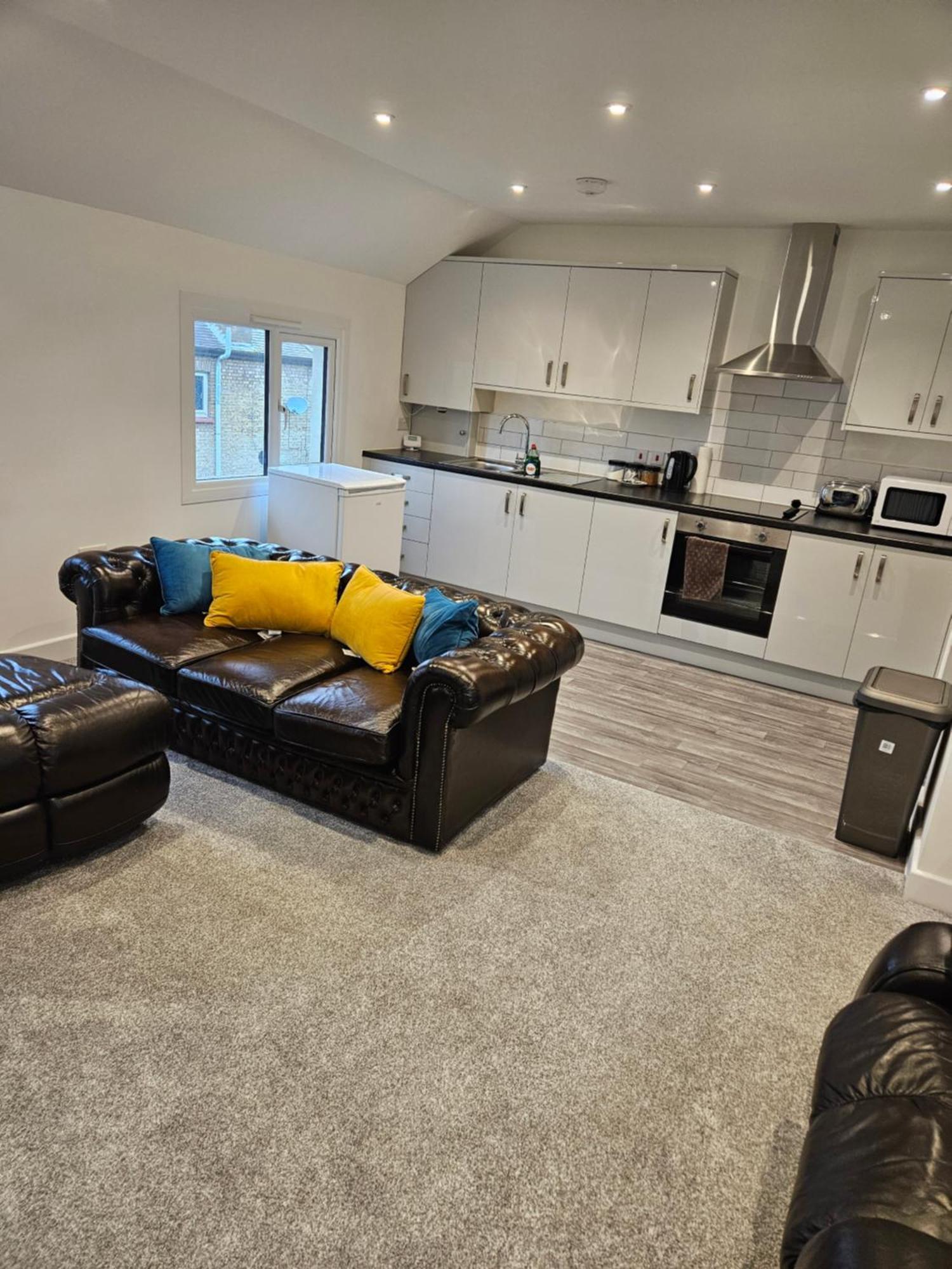 Quiet Hideout Apartment Southend-on-Sea Bagian luar foto