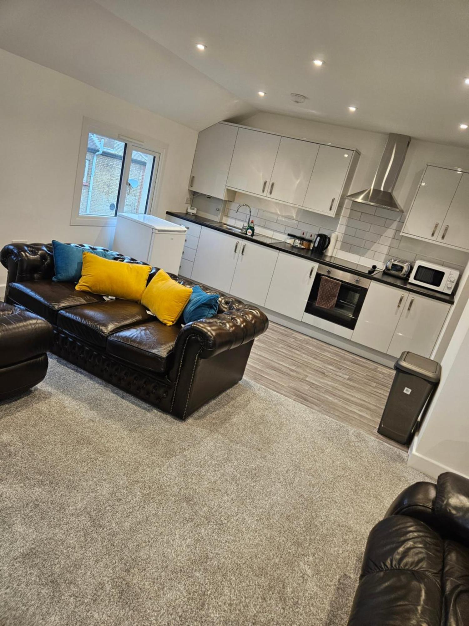 Quiet Hideout Apartment Southend-on-Sea Bagian luar foto